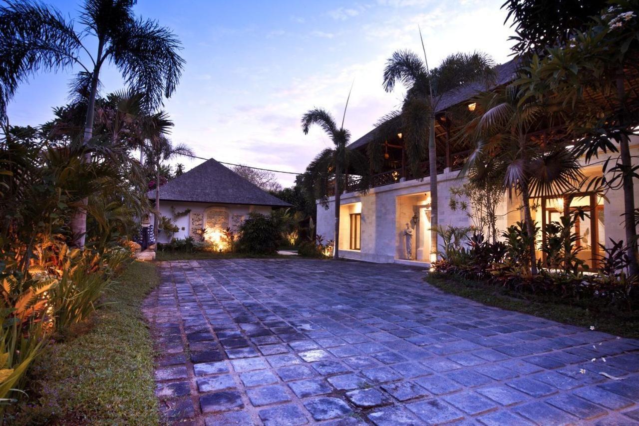 Avillion Villa Cinta @Sanur, Bali Exterior photo